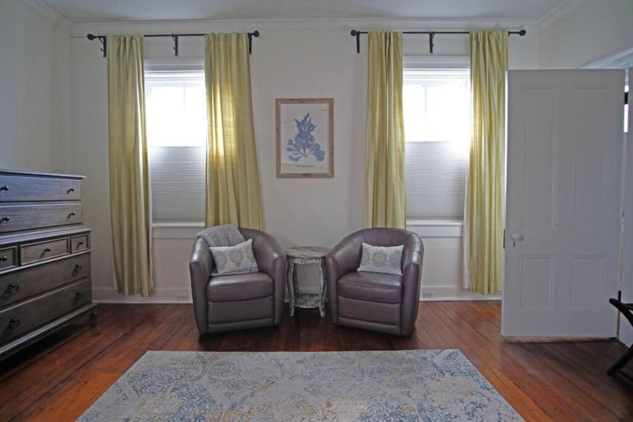 Holiday home Historic Hamilton House